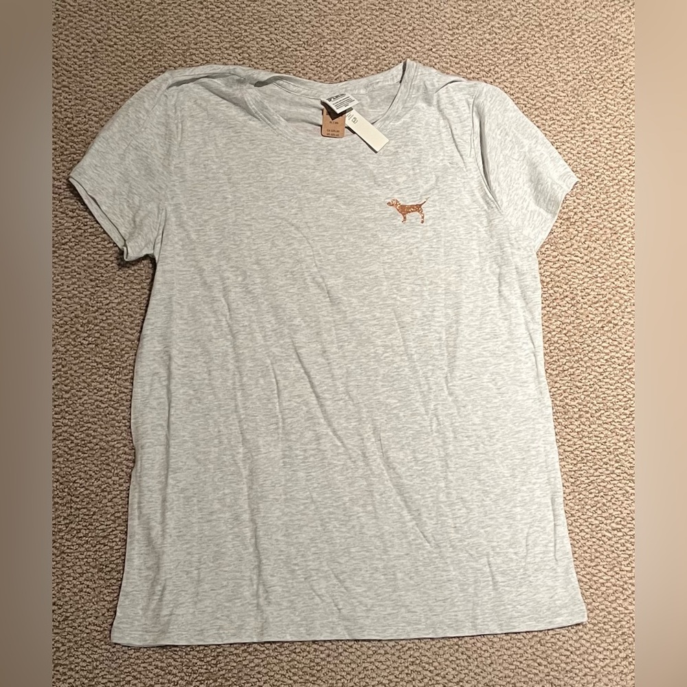 PINK T-Shirt
Size: XL